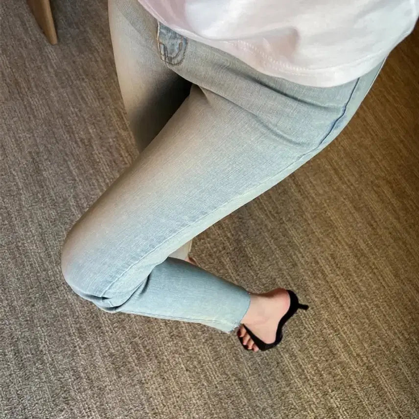 [SOLD OUT] (새상품) 더로랑 켈리뮬(KELLY MULE) 245