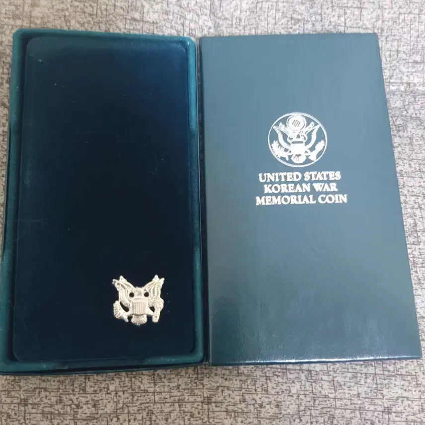 [BUNJANG] United States Korean War Memorial Silver Coin / 한국전쟁 참전 기념 은화 케이스 포함 판매합니다