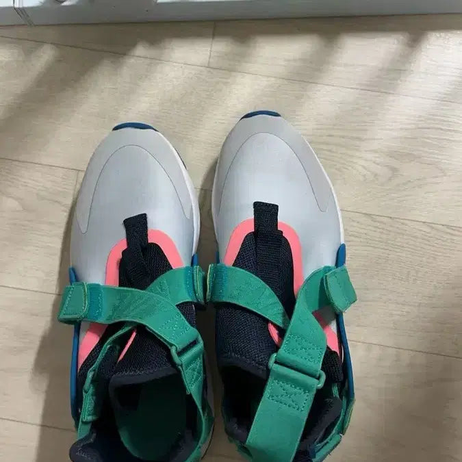[BUNJANG] Nike Aqua Rift Green Women's Sneakers / 나이키 아쿠아 리프트 그린 여성 운동화