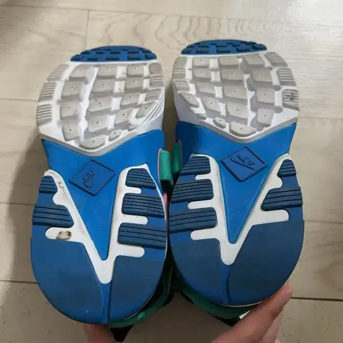 [BUNJANG] Nike Aqua Rift Green Women's Sneakers / 나이키 아쿠아 리프트 그린 여성 운동화