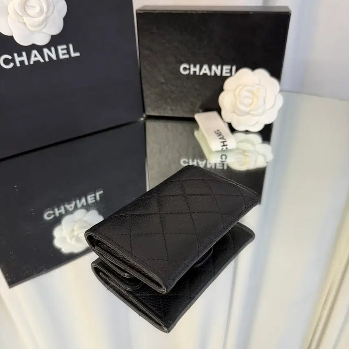 [BUNJANG] Chanel Classic Card Holder Grain Calfskin / 샤넬 클래식 카드 홀더 그레인드 카프스킨 &amp; 실버 메탈 블랙