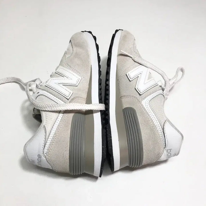 [BUNJANG] New Balance 574 Sneakers 225 / 뉴발란스 574 스니커즈 225