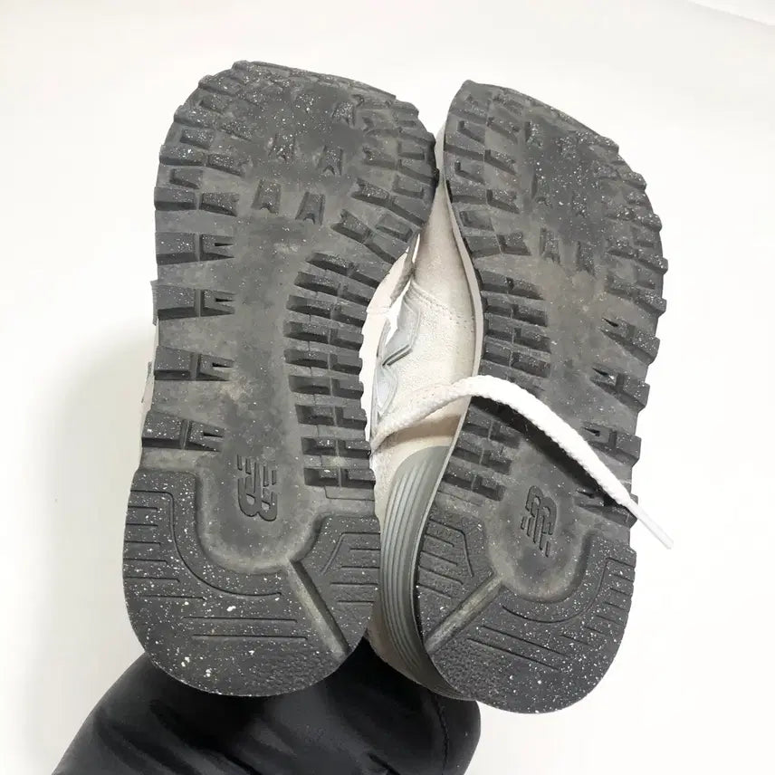 [BUNJANG] New Balance 574 Sneakers 225 / 뉴발란스 574 스니커즈 225