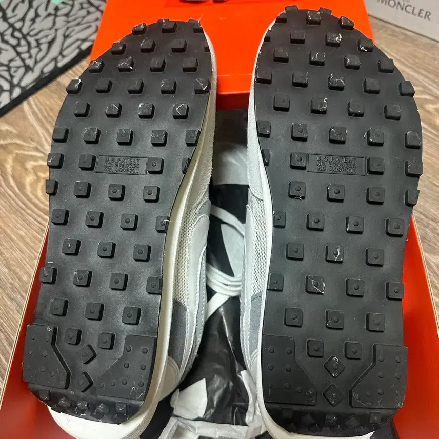 [BUNJANG] Nike x Sacai LDWaffle Summit White 275 Sneakers / 나이키 x 사카이 LD와플 서밋 화이트 275