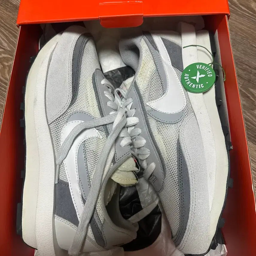 [BUNJANG] Nike x Sacai LDWaffle Summit White 275 Sneakers / 나이키 x 사카이 LD와플 서밋 화이트 275