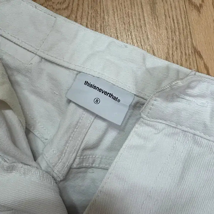 [BUNJANG] thisisneverthat White Pants / 디스이즈네버댓(디네댓) 화이트 팬츠 바지