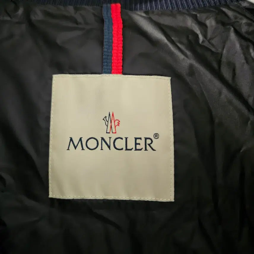 [BUNJANG] Moncler Dives Jumper (Size 2) / 몽클레어 다이브스 점퍼 2사이즈 백화점판