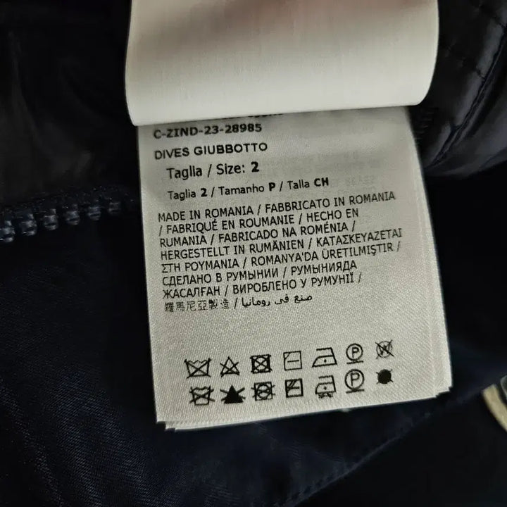 [BUNJANG] Moncler Dives Jumper (Size 2) / 몽클레어 다이브스 점퍼 2사이즈 백화점판