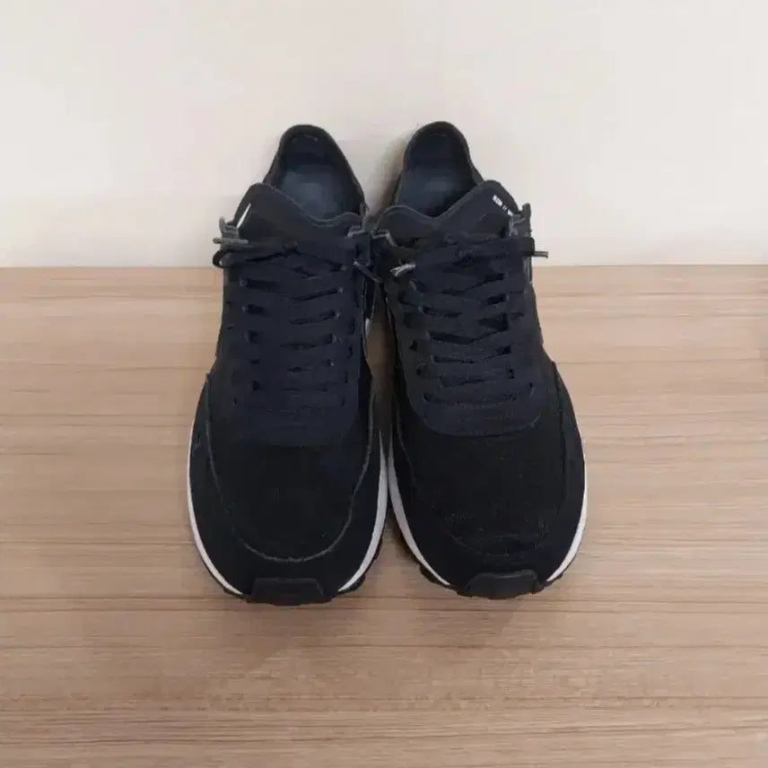 [BUNJANG] Nike Waffle One Slick Black Sneakers (275) / 남성 나이키 와플 원 슬릭 블랙 운동화 (275)