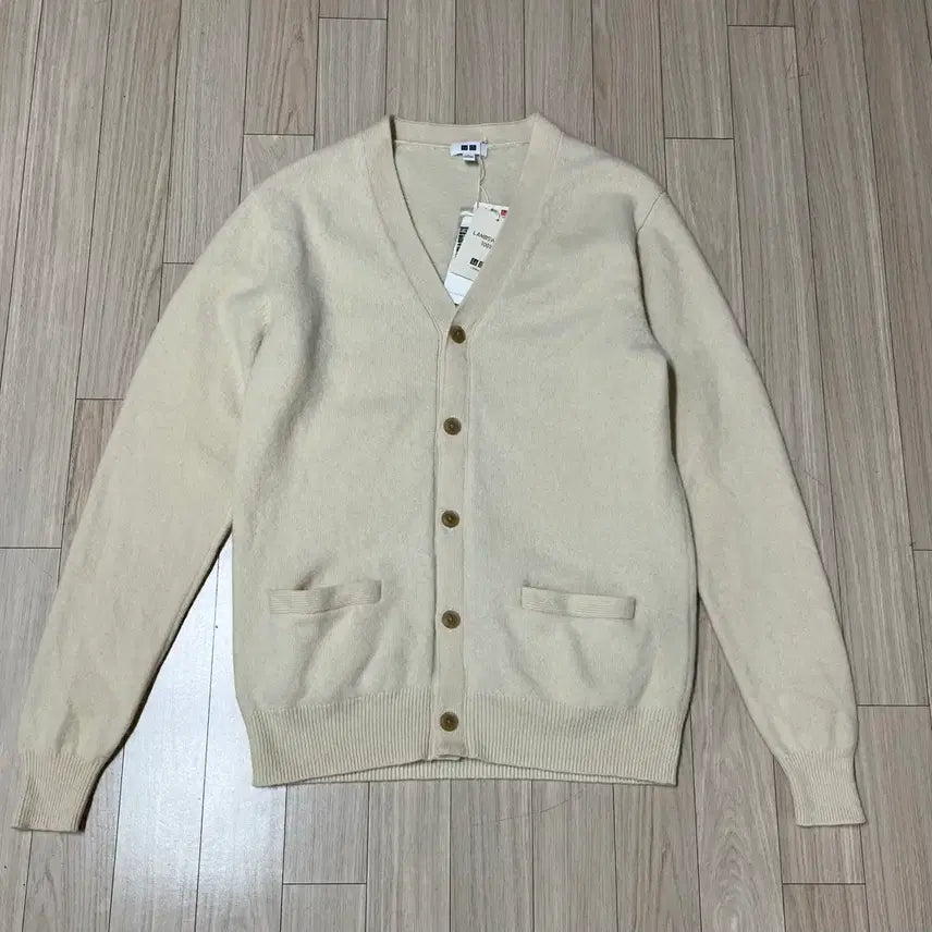 [BUNJANG] Uniqlo Lambswool Cardigan / 유니클로 가디건 램스울 100%