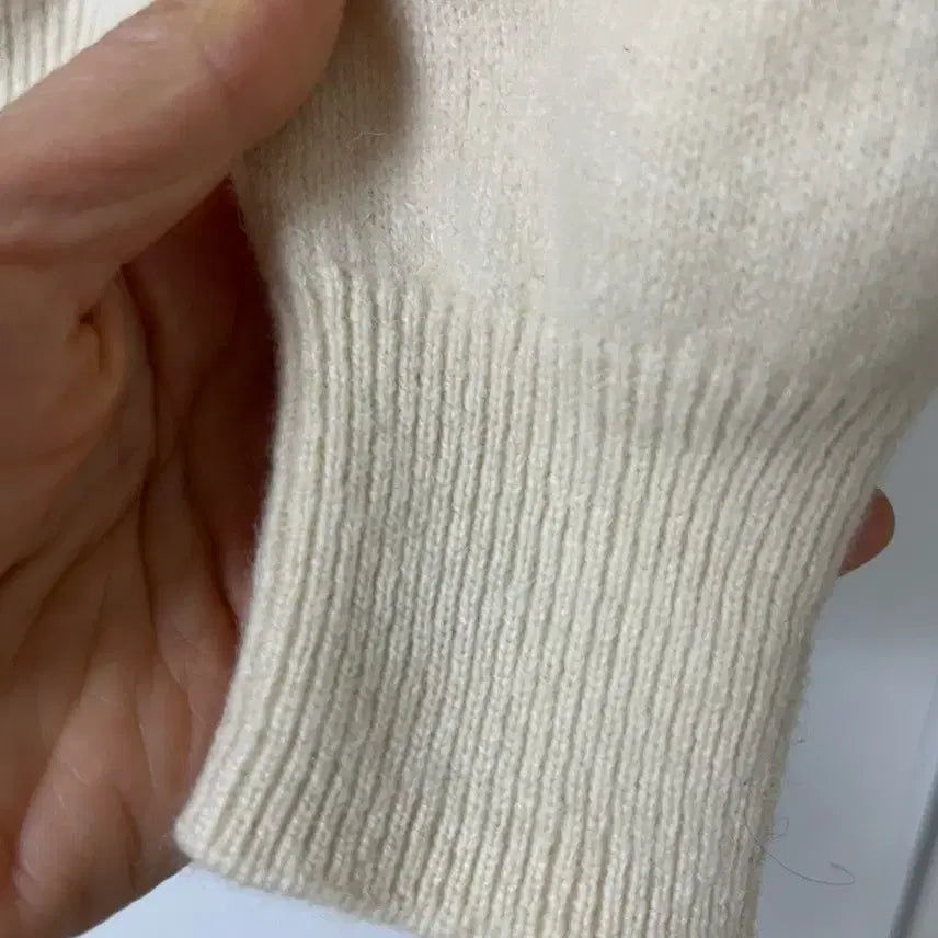 [BUNJANG] Uniqlo Lambswool Cardigan / 유니클로 가디건 램스울 100%