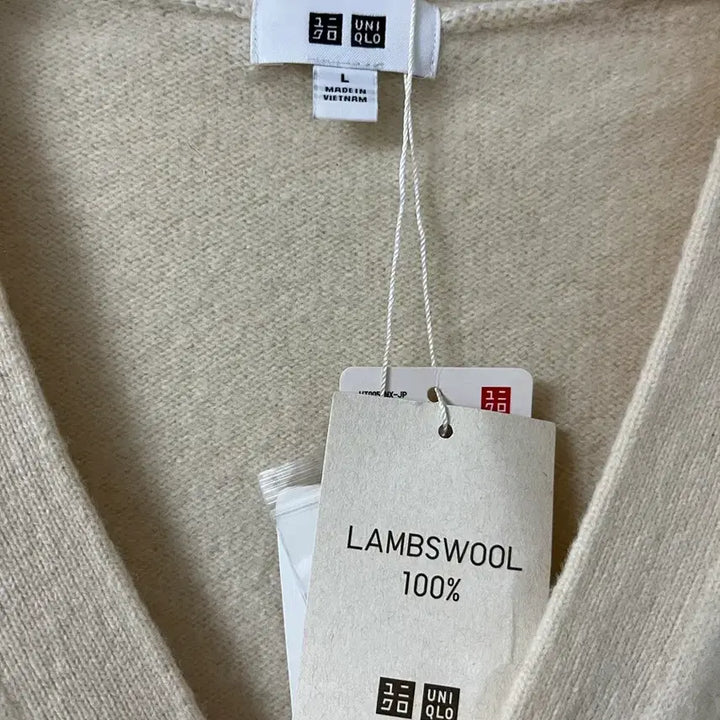 [BUNJANG] Uniqlo Lambswool Cardigan / 유니클로 가디건 램스울 100%