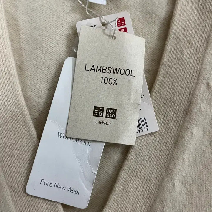 [BUNJANG] Uniqlo Lambswool Cardigan / 유니클로 가디건 램스울 100%
