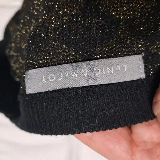 [BUNJANG] Rennie and McCoy Black Gold Diamond Pattern Knit / 르니앤맥코이 블랙 금사 다이아 패턴 니트