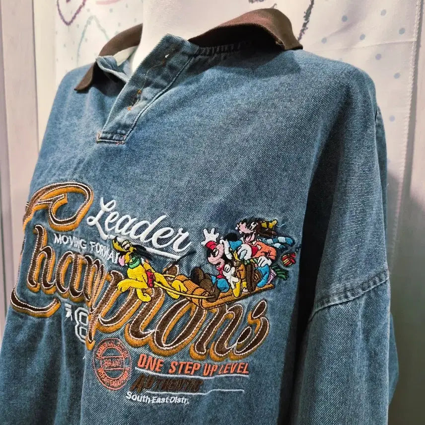 [BUNJANG] Vintage Mickey Mouse Denim Collar T-shirt / 빈티지 미키마우스 캐릭터 데님 카라 티셔츠
