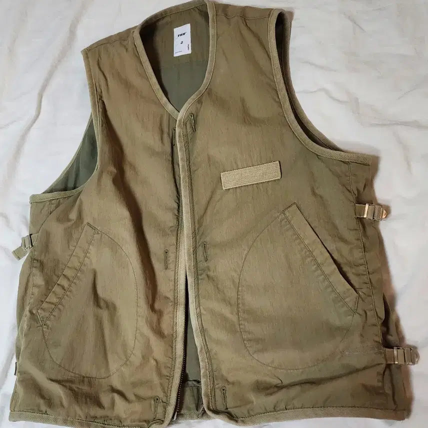 [BUNJANG] Blind Filez Vest / 블라인드파일즈 베스트 팝니다  / 사이즈 105