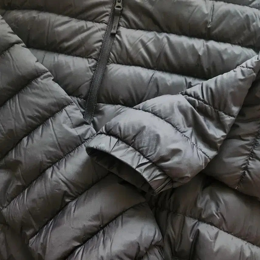 [BUNJANG] Mountainia Lightweight Down Padded Jacket (Size 100) / 마운티아.  기본 경량다운패딩 100싸이즈