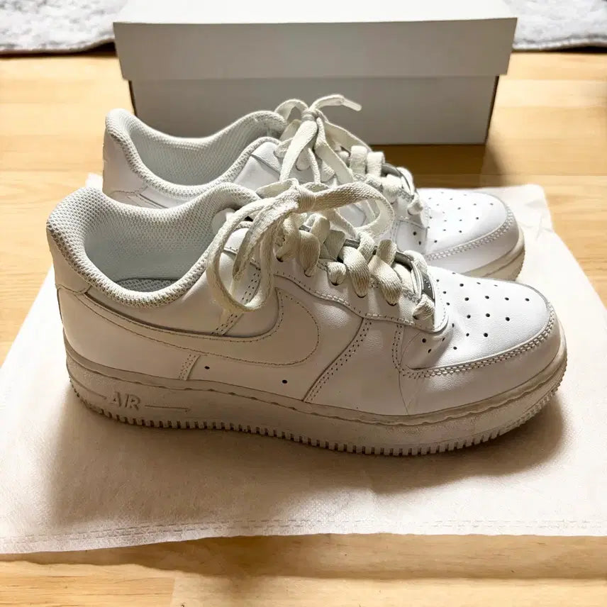 [BUNJANG] Nike Air Force 1 All White (225) Sneakers / 나이키 에어포스1 올화이트 (225)
