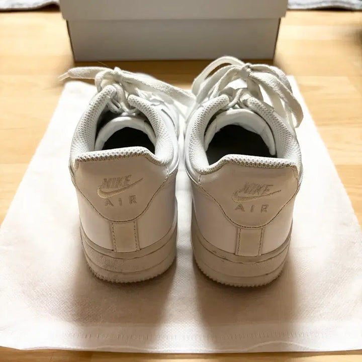 [BUNJANG] Nike Air Force 1 All White (225) Sneakers / 나이키 에어포스1 올화이트 (225)