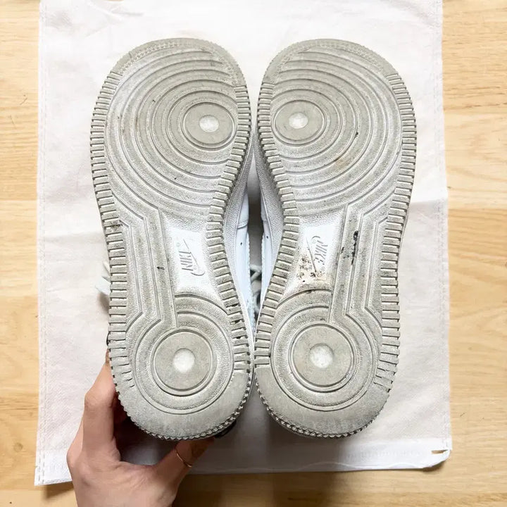 [BUNJANG] Nike Air Force 1 All White (225) Sneakers / 나이키 에어포스1 올화이트 (225)