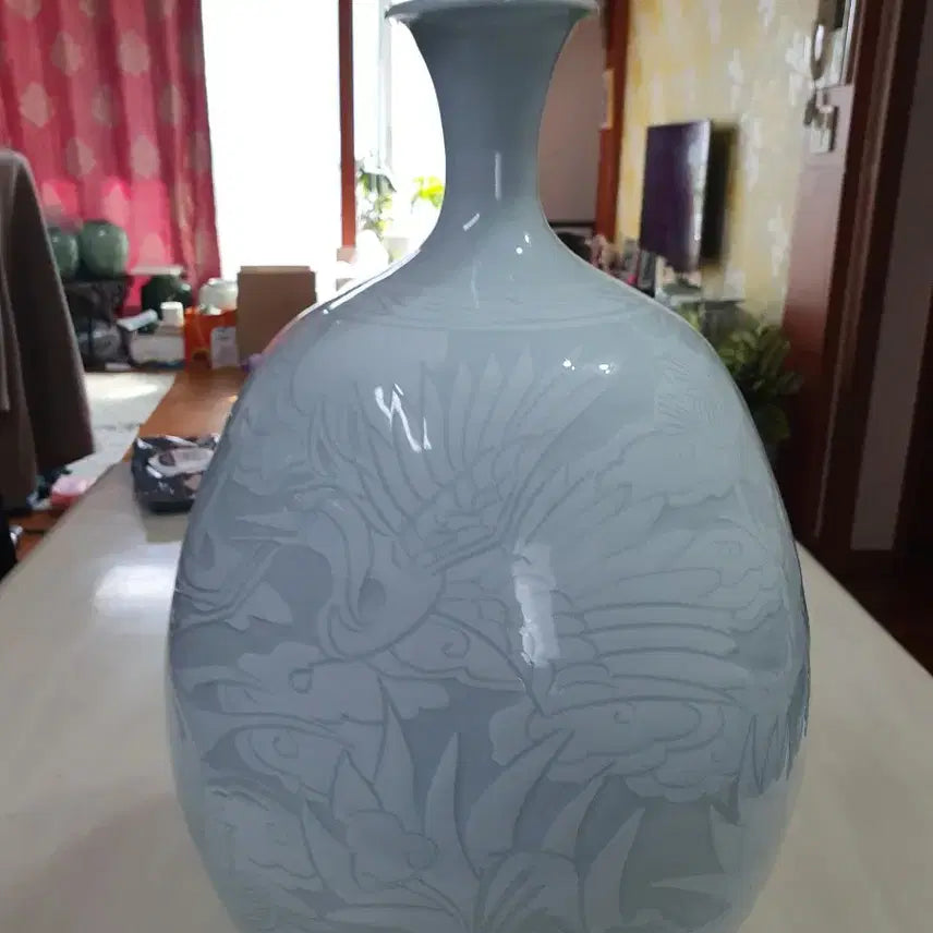 [BUNJANG] Taekwang Ceramic Park Soo Jae Masterpiece Celadon Porcelain Vase / 태광도예 박수재 명장 장생 운학문 백자 앵꼬병