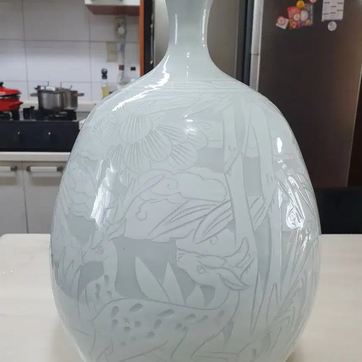 [BUNJANG] Taekwang Ceramic Park Soo Jae Masterpiece Celadon Porcelain Vase / 태광도예 박수재 명장 장생 운학문 백자 앵꼬병