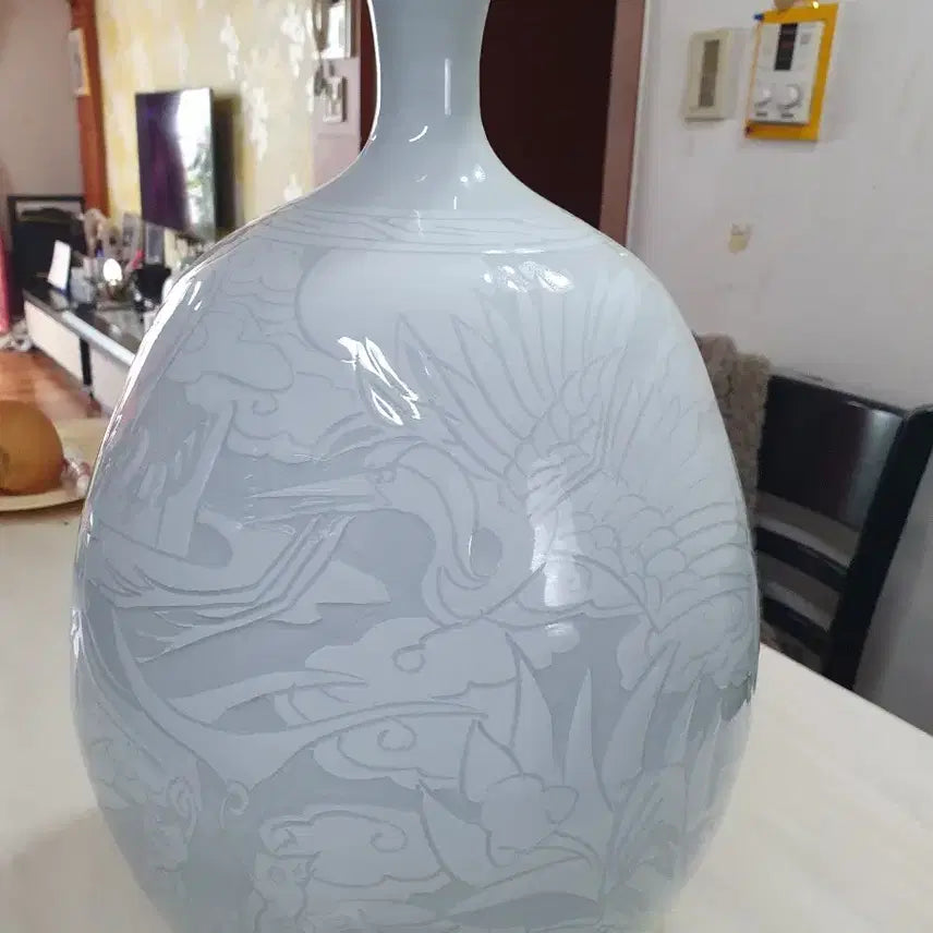 [BUNJANG] Taekwang Ceramic Park Soo Jae Masterpiece Celadon Porcelain Vase / 태광도예 박수재 명장 장생 운학문 백자 앵꼬병