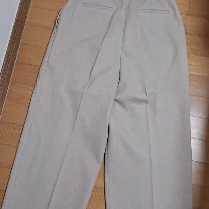 [BUNJANG] Beige Fleece Pants (Size 28) / 베이지색 기모  바지 28
