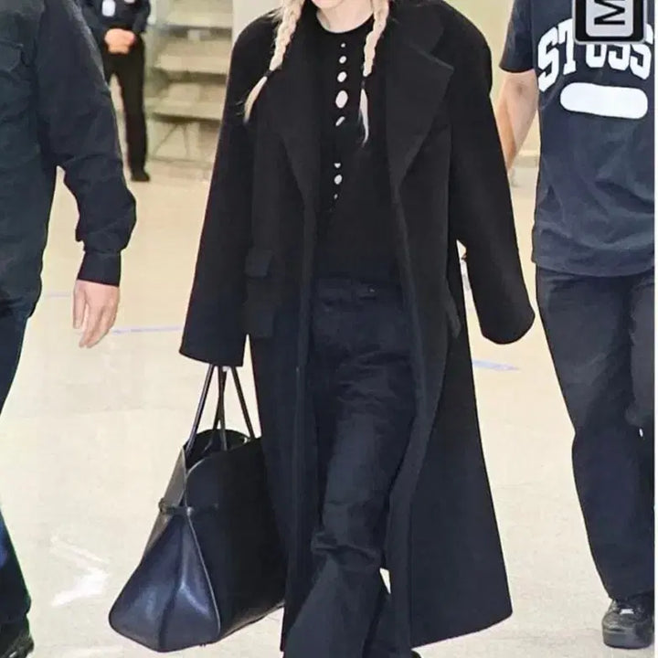 [BUNJANG] Mama Gari Saint Laurent Rose Coat Sample / 마마가리 / 24fw 생로랑 블랙핑크 로제 코트 샘플 / 48-50
