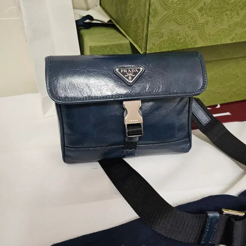 [BUNJANG] Prada Washed Leather Crossbody Bag / (새상품)프라다 워싱가죽 크로스백팝니다.