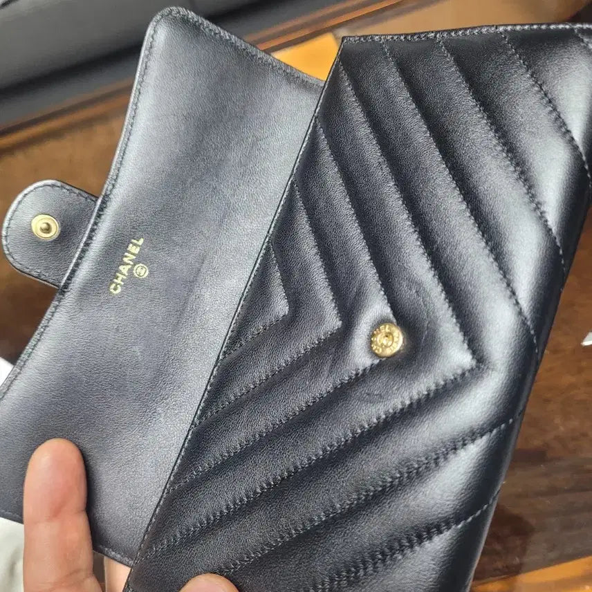 [BUNJANG] Chanel Chevron Long Wallet Black / 샤넬 쉐브론 장지갑 블랙