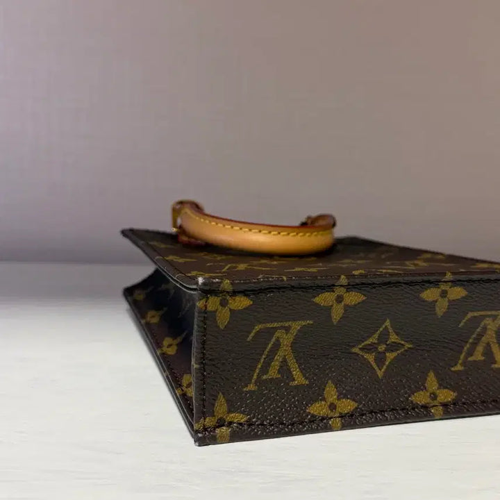 [BUNJANG] Louis Vuitton Petit Sac Plat M69442 Handbag / [급매]루이비통 쁘띠삭플라 M69442 빠른처분