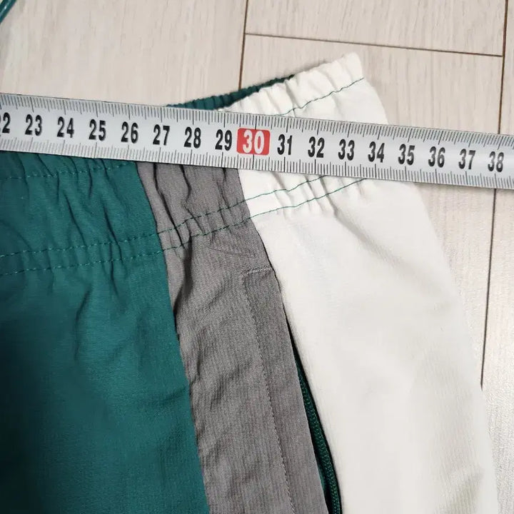 [BUNJANG] Adidas Equipment Wind Track Pants (EQT) - Size M / 아디다스 이큅먼트 윈드 트랙 팬츠 품명 EQT WIND PANT 사이즈M