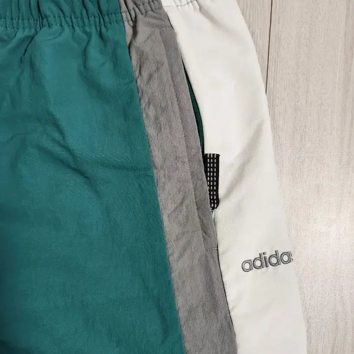 [BUNJANG] Adidas Equipment Wind Track Pants (EQT) - Size M / 아디다스 이큅먼트 윈드 트랙 팬츠 품명 EQT WIND PANT 사이즈M