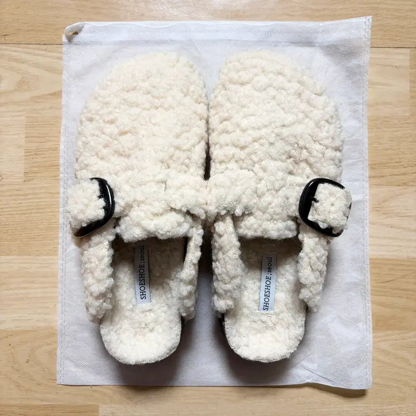 [BUNJANG] Unbranded Sherpa Fleece Slippers (240) / [새상품] 뽀글이 양털 퍼 슬리퍼 (240)