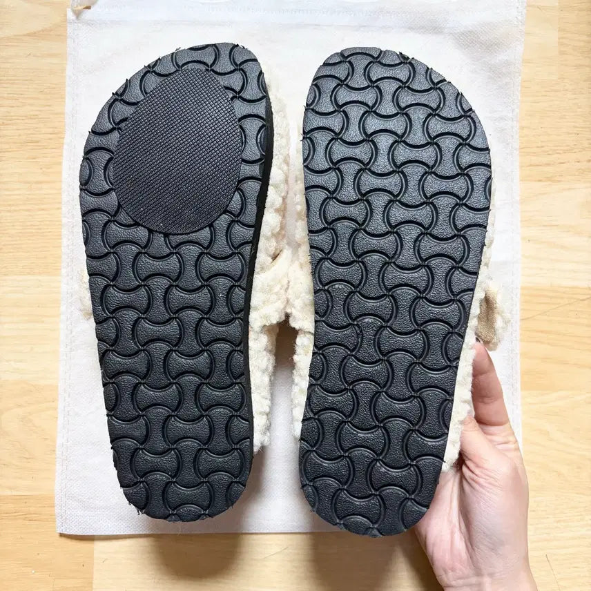 [BUNJANG] Unbranded Sherpa Fleece Slippers (240) / [새상품] 뽀글이 양털 퍼 슬리퍼 (240)