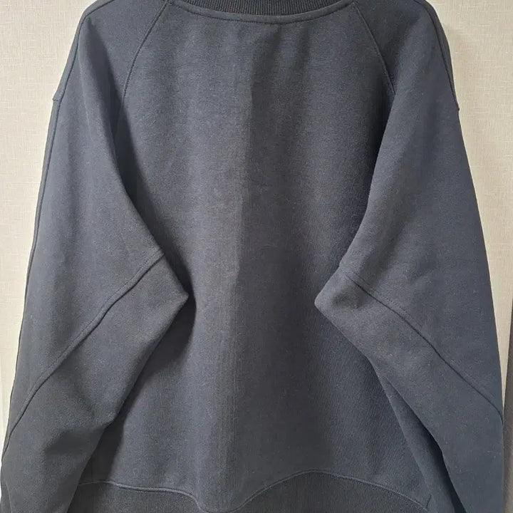 [BUNJANG] O!zoc!n Embroidered Sweatshirt / 오즈세컨 자수스웻 셔츠