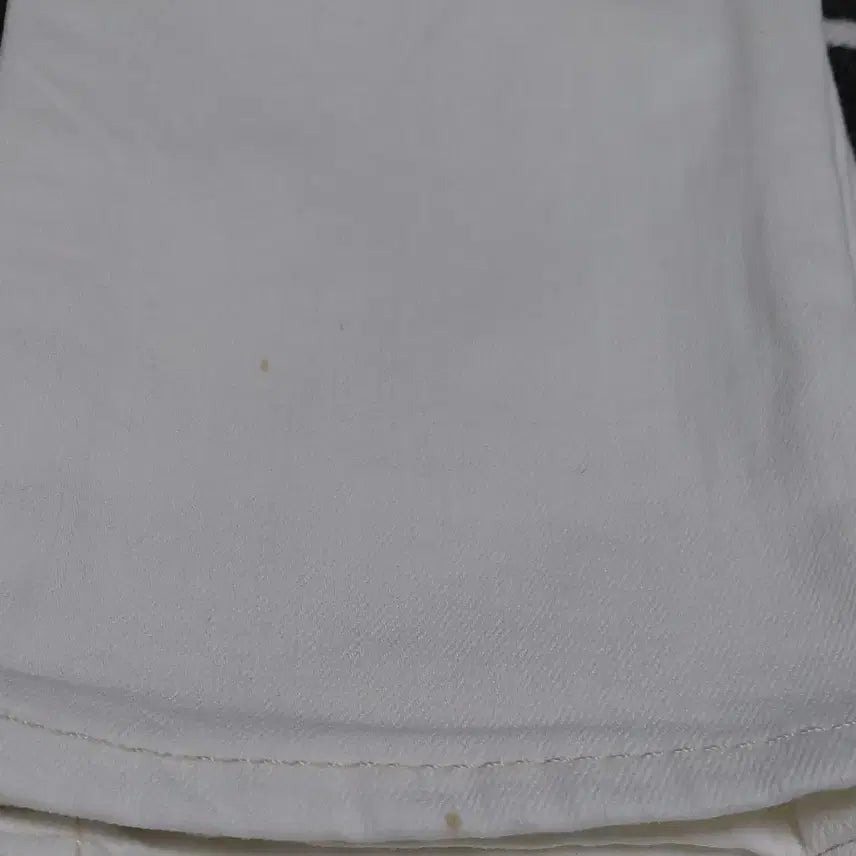 [BUNJANG] True Religion Whipstitch White Skinny Denim Jeans / [새상품급] 트루릴리전 휩스티치 화이트 스킨니 데님 (25사이즈)