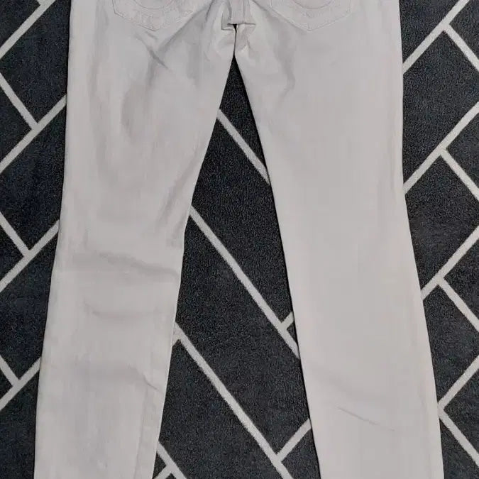 [BUNJANG] True Religion Whipstitch White Skinny Denim Jeans / [새상품급] 트루릴리전 휩스티치 화이트 스킨니 데님 (25사이즈)