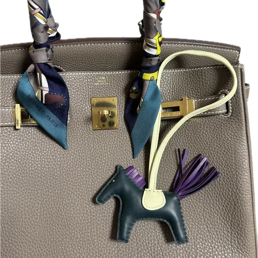 [SOLD OUT] (정품) Hermes 에르메스 로데오 PM 백참