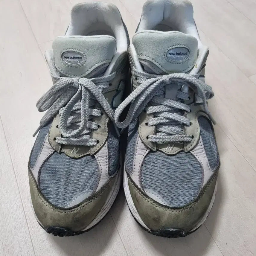 [BUNJANG] New Balance 2002R Sneakers / 뉴발란스 2002r 운동화 팝니다