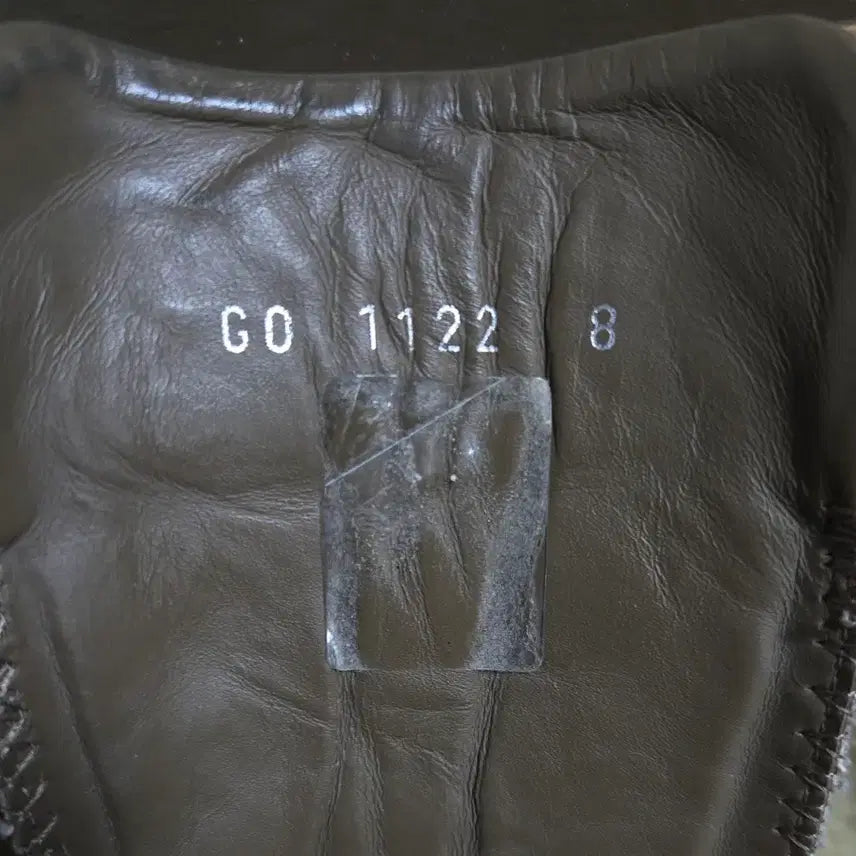 [BUNJANG] Louis Vuitton German Army Sneakers (Size 8) / 루이비통 V 독일군 스니커즈 8사이즈.