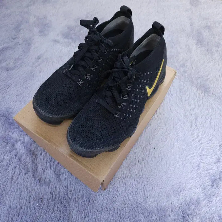 [BUNJANG] Nike Air VaporMax Flyknit 2 Sneakers / [260] 나이키 베이퍼맥스 플라이니트 2 운동화