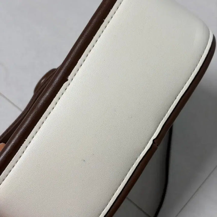 [BUNJANG] Crossbody Bag / 크로스백