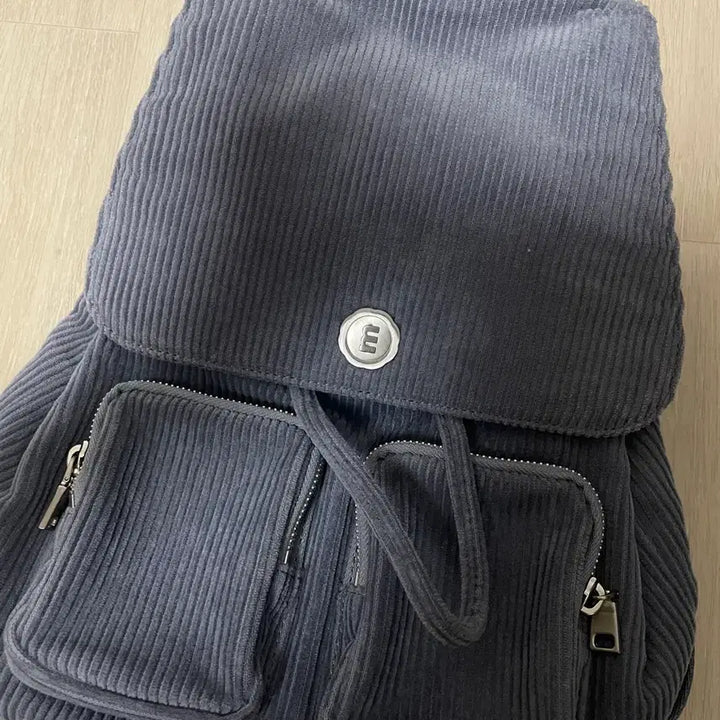 [BUNJANG] Minitmute Corduroy Backpack / 미닛뮤트 클로백팩 코듀로이