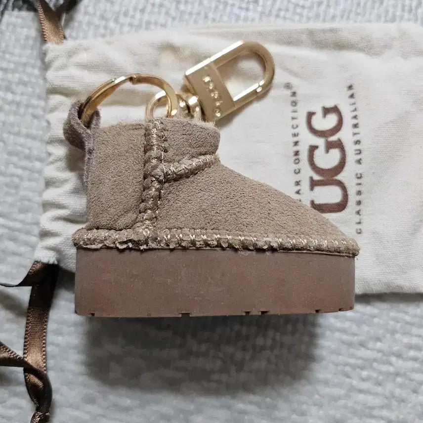 [BUNJANG] Authentic UGG Accessory Keyring / 정품 어그 악세서리 키링 미사용