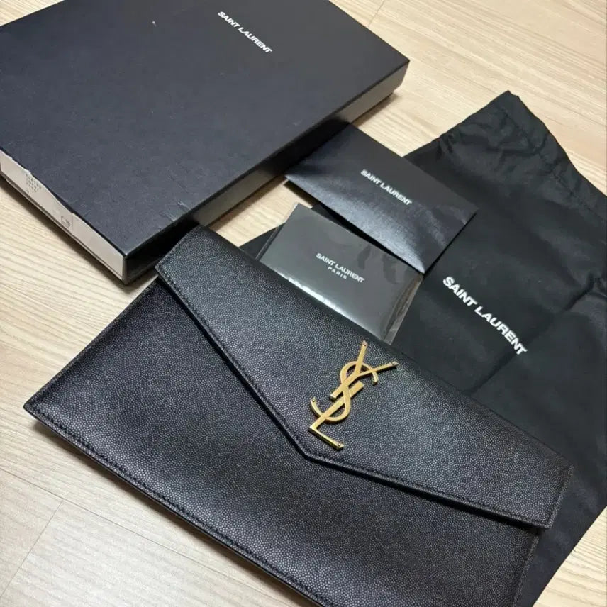 [SOLD OUT] 생로랑 업타운