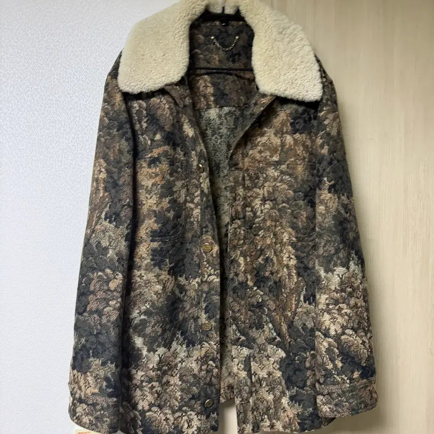 [BUNJANG] Louis Vuitton Tapestry Shearling Denim Jacket / [46] 루이비통 태피스트리 시어링 데님 자켓