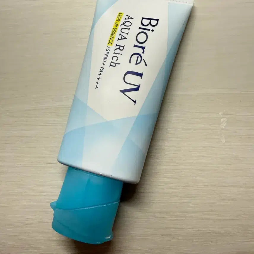[BUNJANG] Biore Aqua Rich Light Up Essence Sunscreen / 일본 비오레 아쿠아 리치 선크림 라이트업 에센스 버전 톤업썬크림