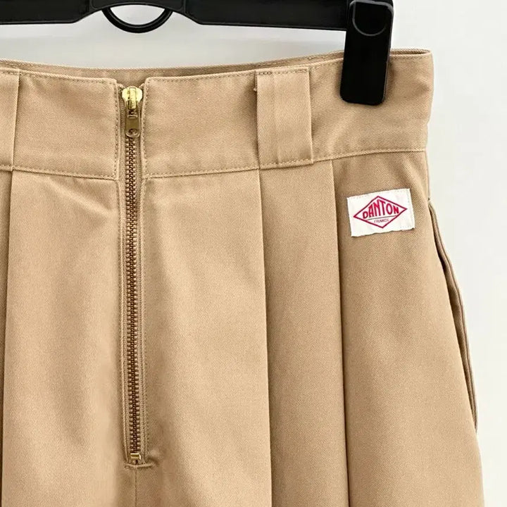 [BUNJANG] Danton Pleated Skirt Deep Beige / danton / 단톤 플리츠 스커트 딥베이지